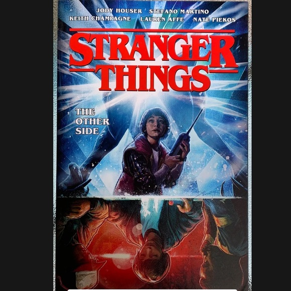 Stranger Things: The Other Side (Graphic Novel) - Picture 3 of 5